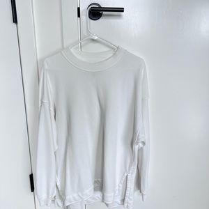 American Eagle white oversized sweatshirt